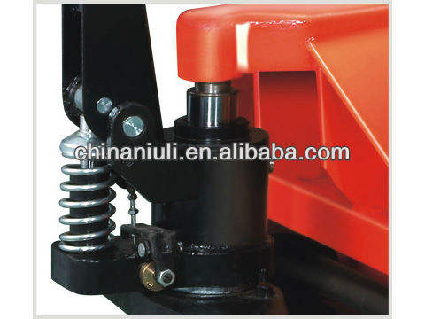 شاحنة منصة نقالة يد مدعومة